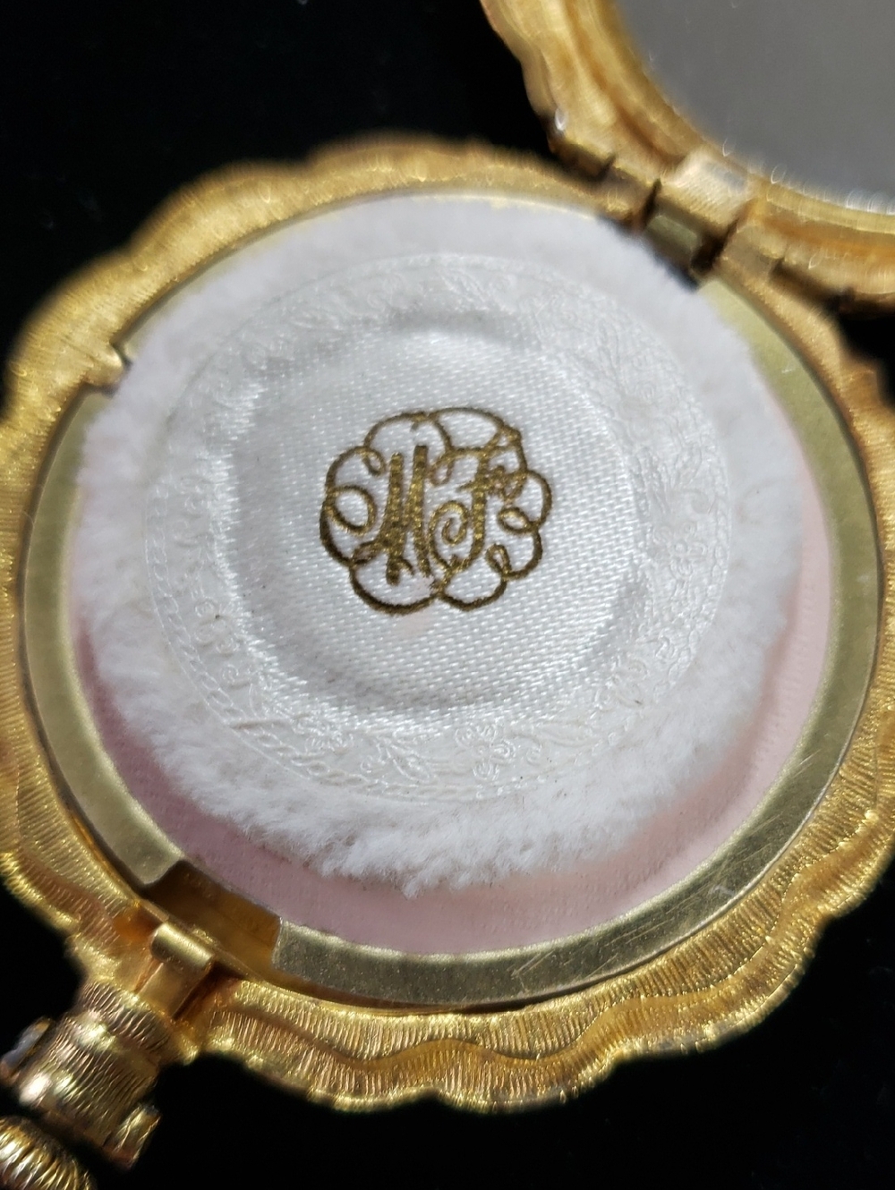 Max Factor Pocket Watch Style Powder Compact - Picture 6 of 6